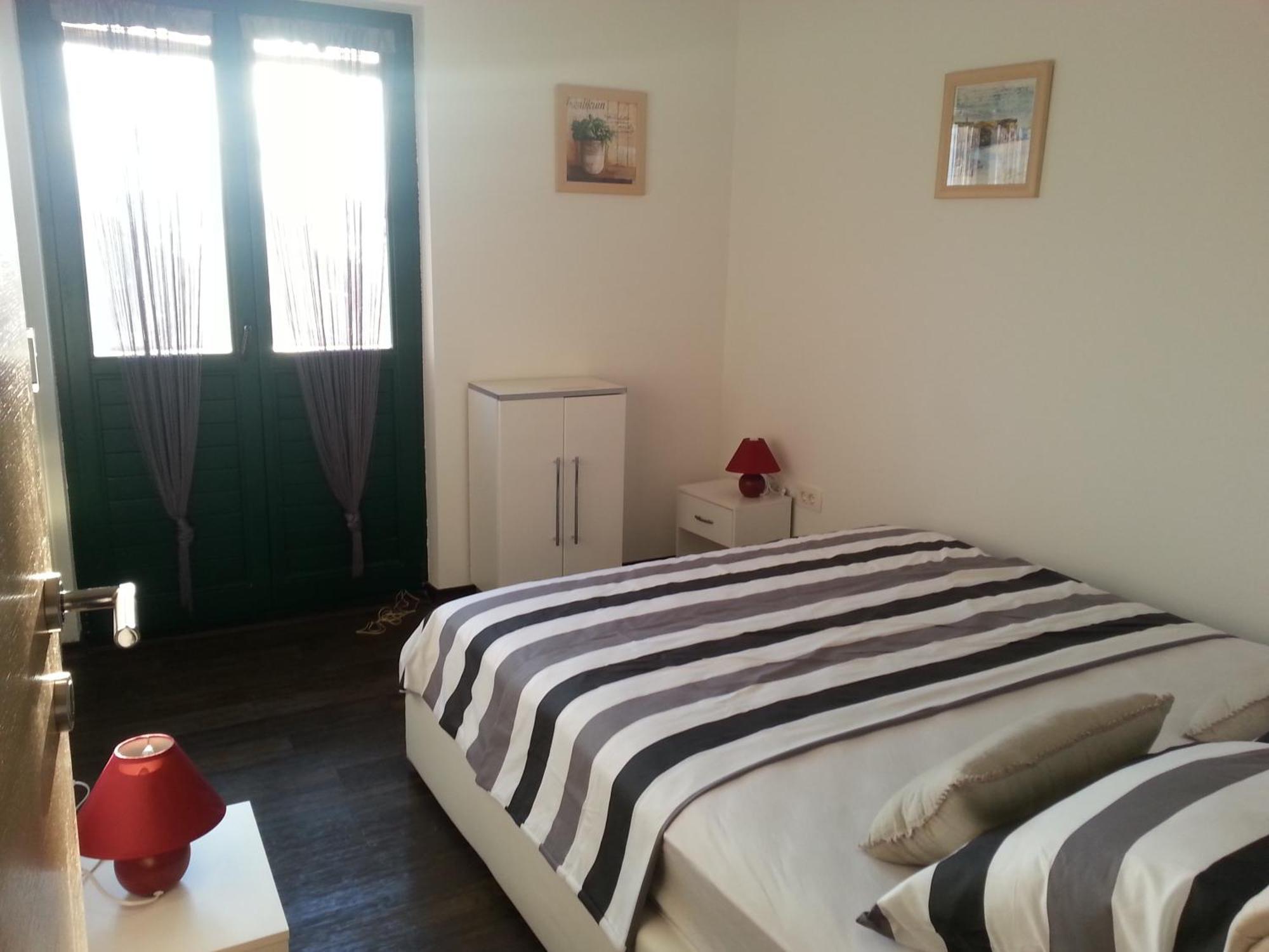 Apartments Lori Biograd Na Moru Quarto foto