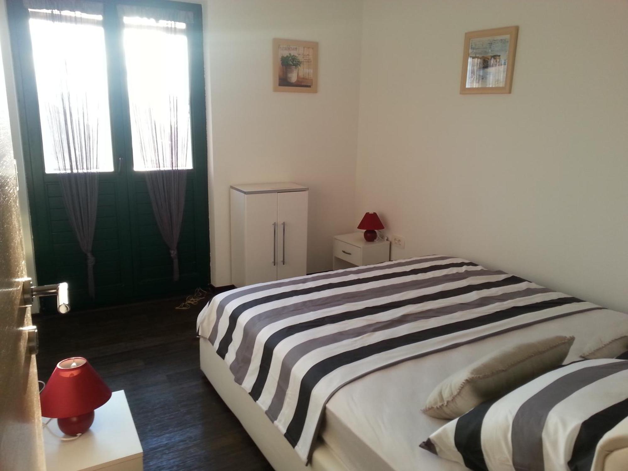 Apartments Lori Biograd Na Moru Quarto foto