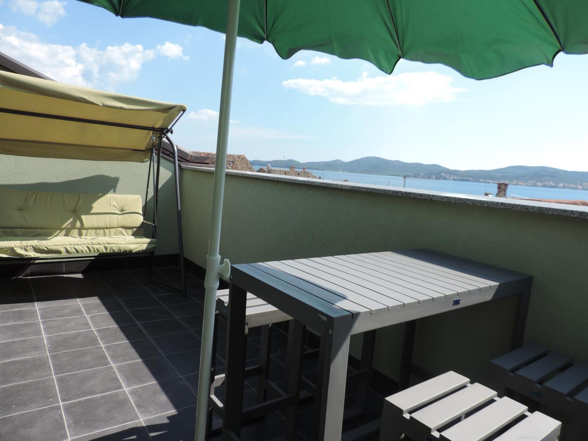 Apartments Lori Biograd Na Moru Quarto foto